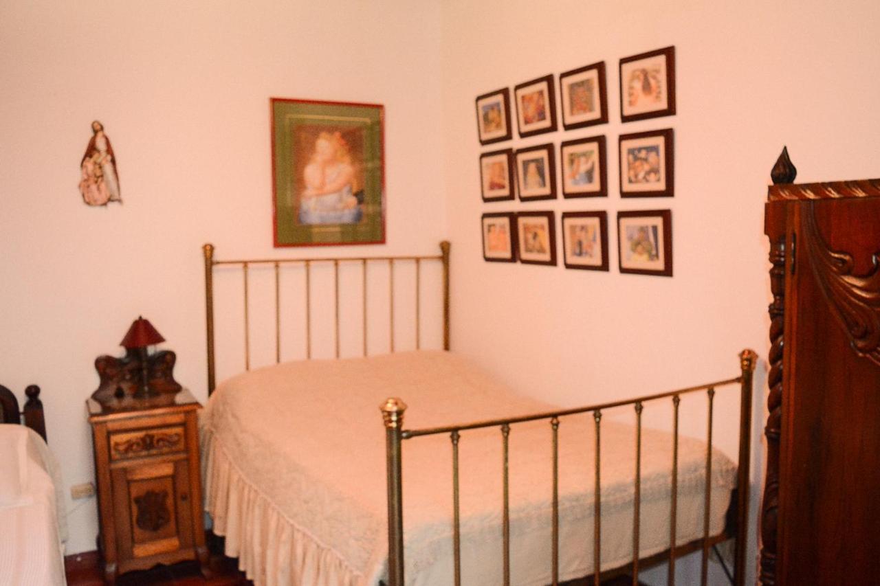 Finca La Colina Bed and Breakfast Calarcá Exteriör bild